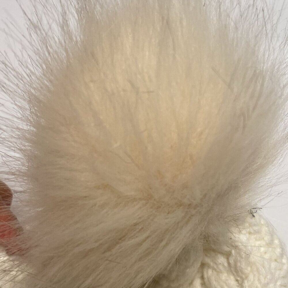 Double braided hat with thermal lining and pompom. - Picture 6 of 7